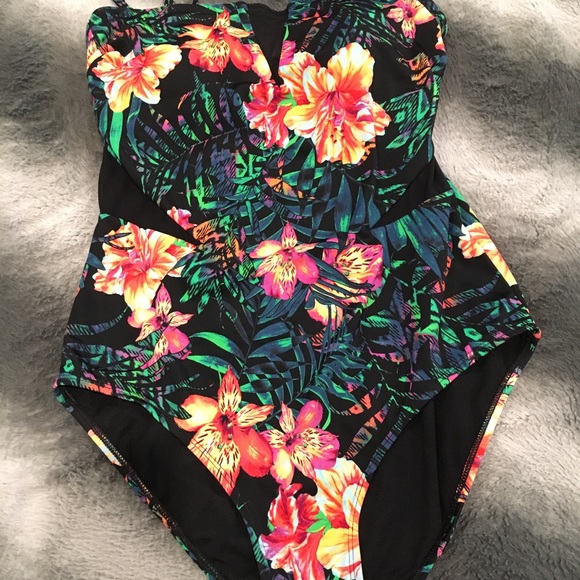 Free by Gottex Other - Free by Gottex floral one piece